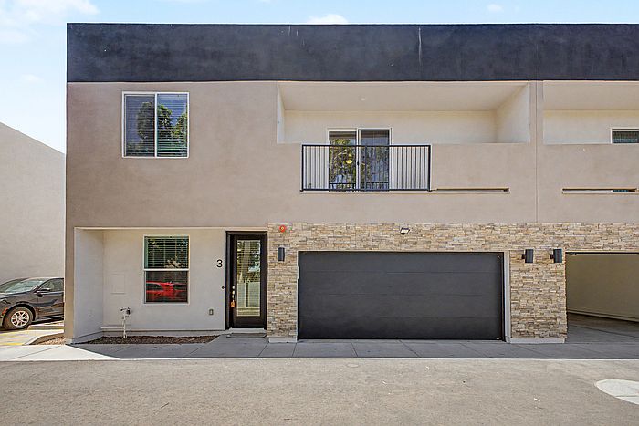 1st image of 3148 N 37th St #5