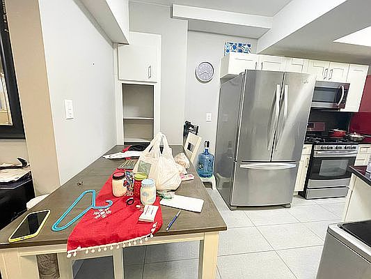 4th image of 4995 Henry Hudson Pkwy W #1C