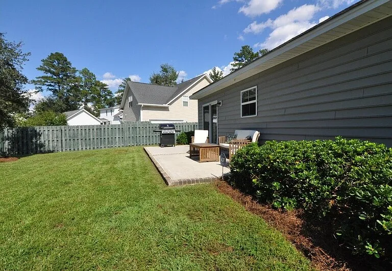 156 Cottonham Ct — Photo 32