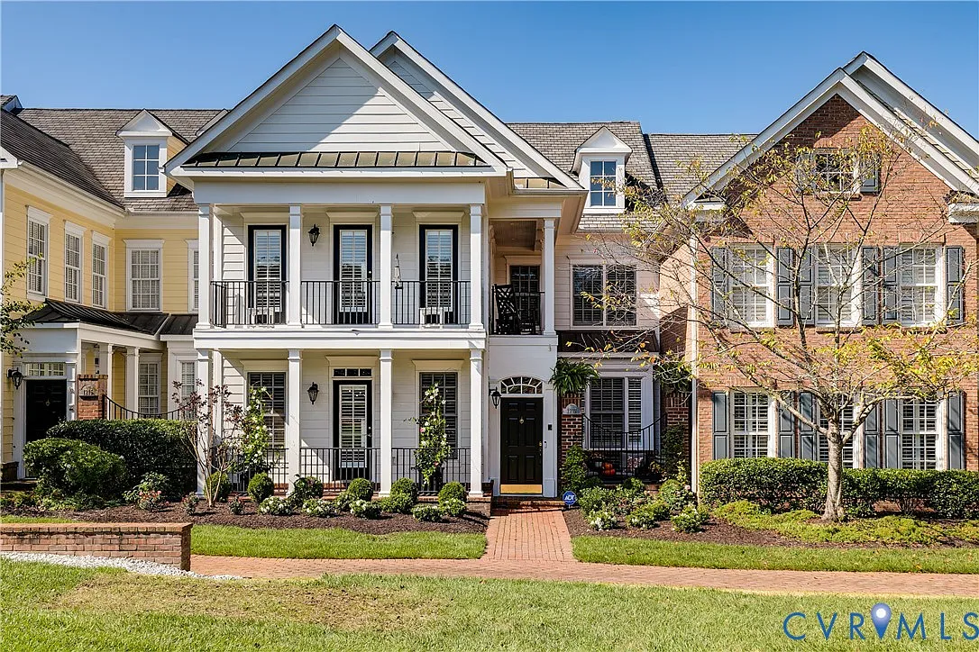 1213 Tilbury Ln photo 1