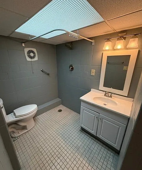 905 Riverside Blvd — Photo 10