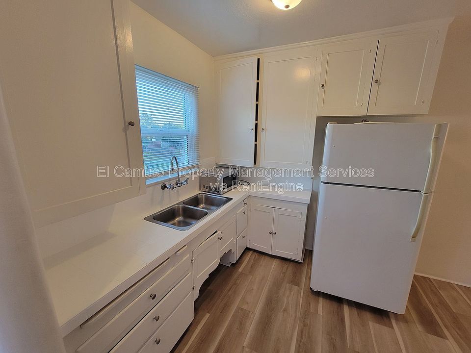 1st image of 5756 S Pickering Ave