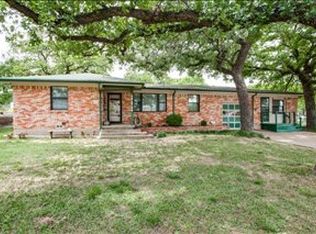 9855 Ray White Rd, Fort Worth, TX 76244