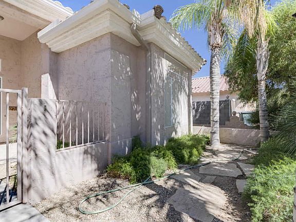 5th image of 1276 E Sunset Dr