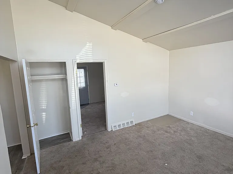 1014 Hazard Ave #3 — Photo 3