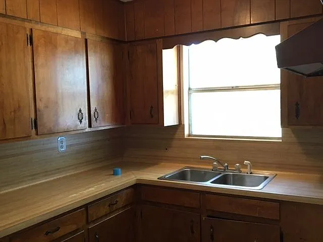 2 bed, 827 sqft, $1,200 — Photo 4