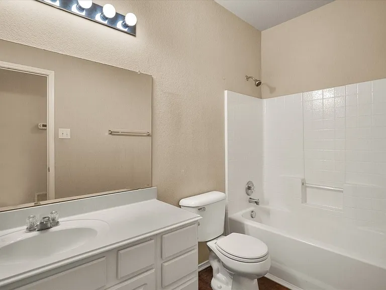 5817 Quicksilver Dr — Photo 20