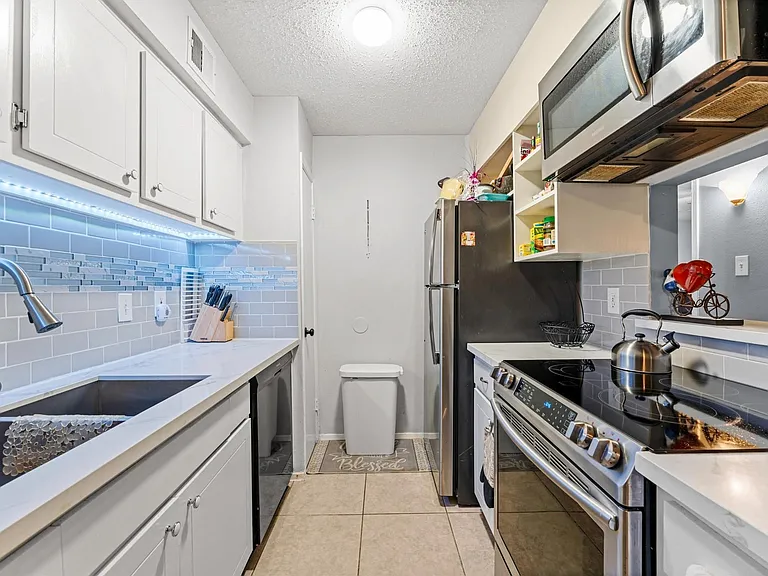 3535 Nasa Road 1 Pkwy #85 — Photo 14