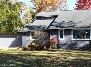 5650 Hillsboro Rd, Davisburg, MI 48350