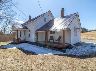 385 Vail Dr, Lyndonville, VT 05851