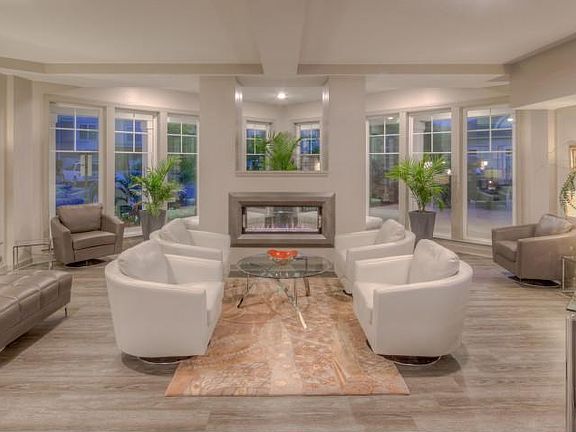 3rd image of 1015 Bolling Ave #305