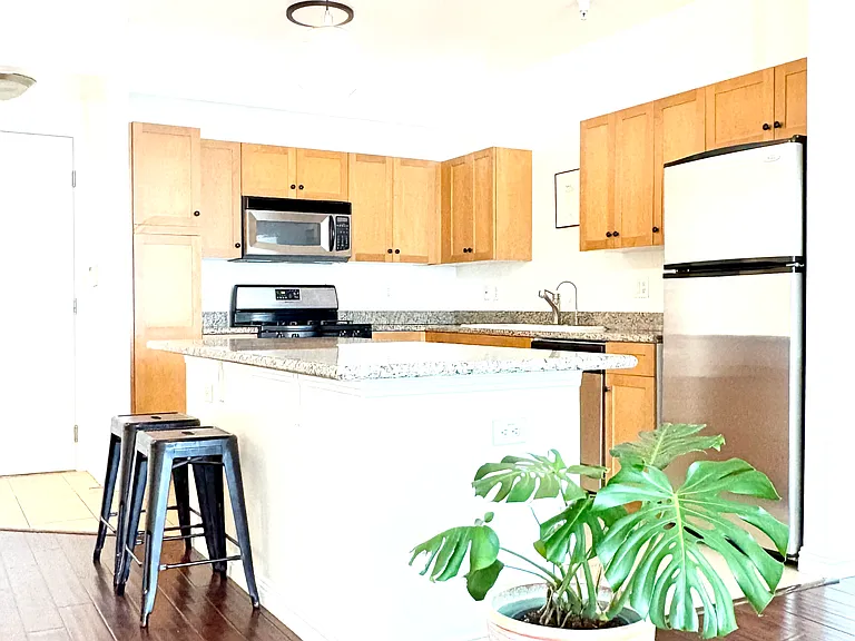 100 S Alameda St #232 — Photo 7