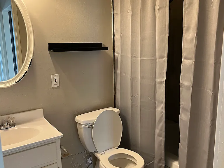 1150 Smith Ln — Photo 5