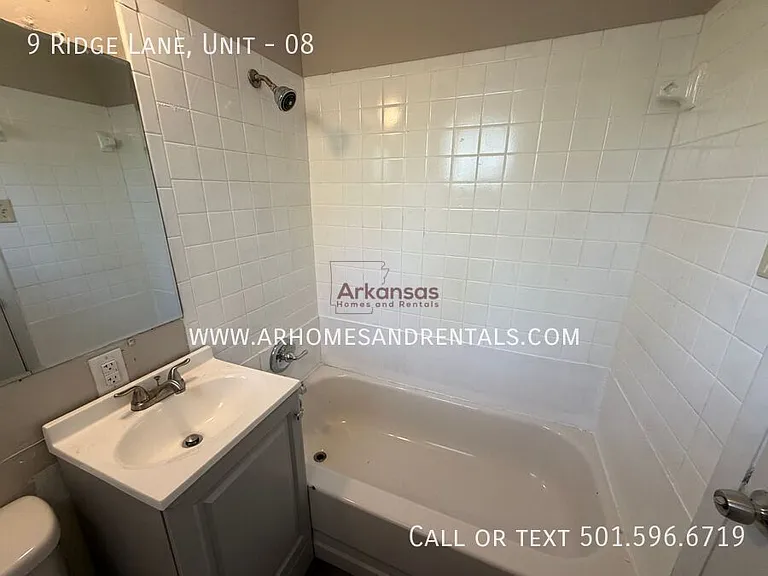 9 Ridge Ln #8 — Photo 4