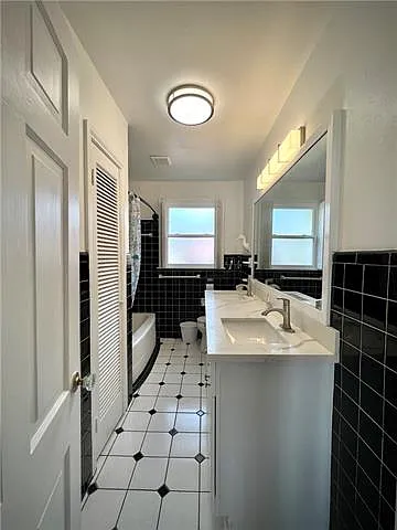 428 Topaz St — Photo 18