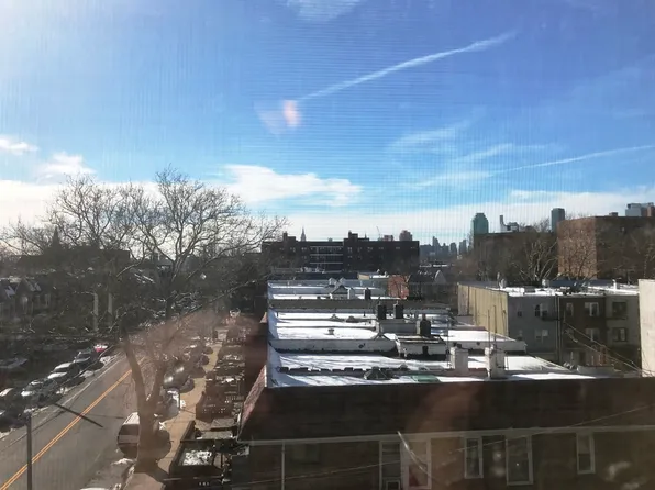 41-15 50th Avenue image 23 of 24