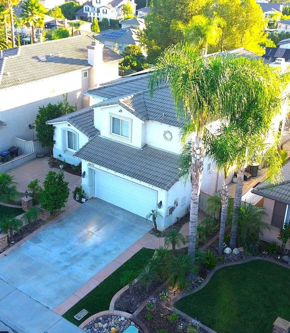 Beautiful House - Close to Everywhere with Mountain Views — Photo 2