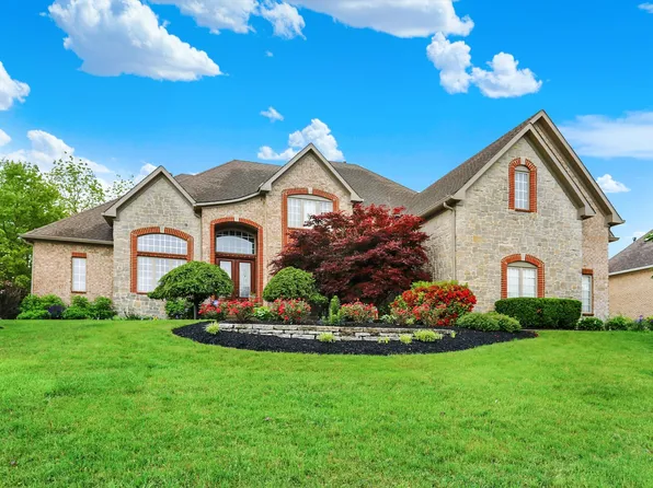 13758 Foxdale Lake Dr, Carmel, IN 46032