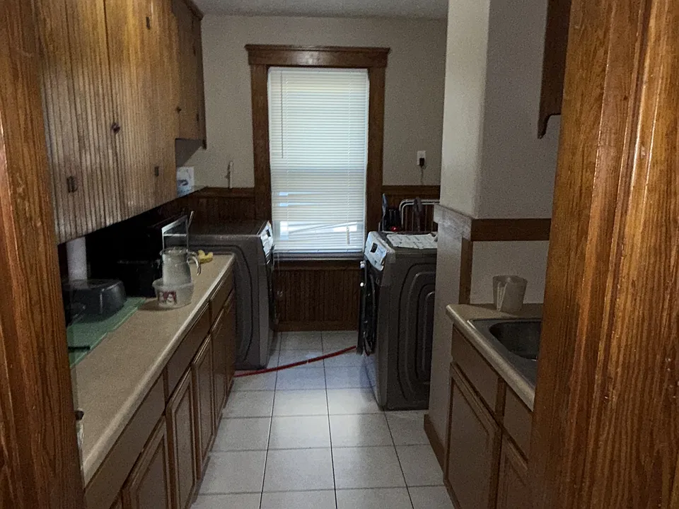 216 Ingleside Ave #2