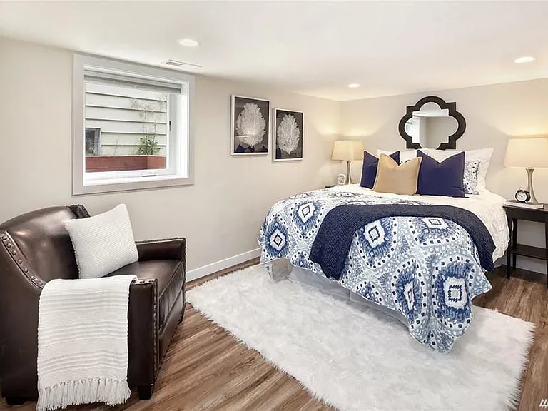 1508 NE 75th St — Photo 17