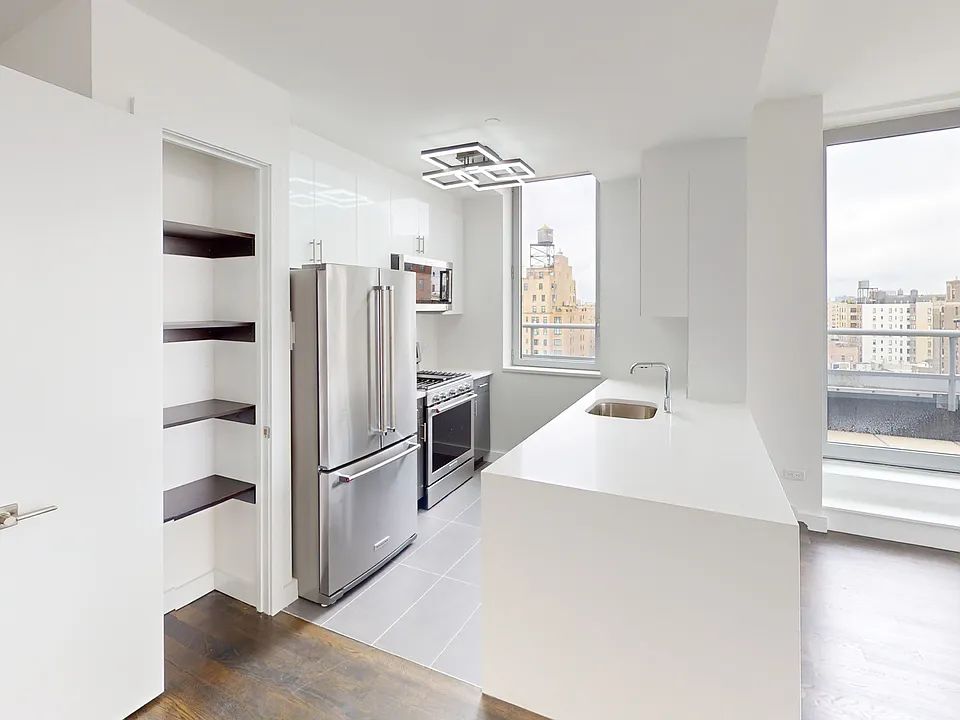 801 Amsterdam Ave #15E