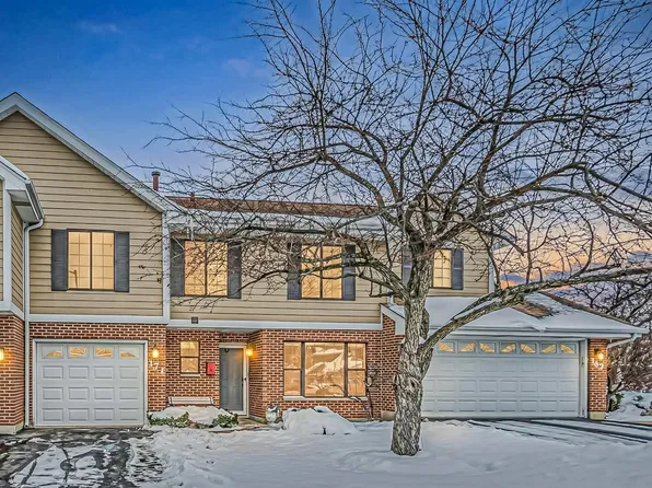 171 N Clare Ct, Wood Dale, IL 60191