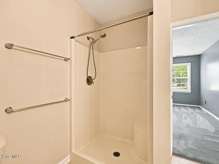 308 Carrie Ct — Photo 18
