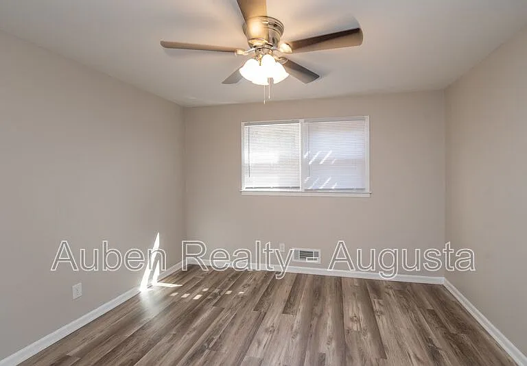1604 Johns Rd #F — Photo 10
