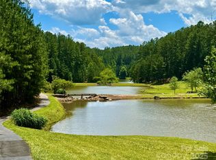 5418 Breakwater Dr, Granite Falls, NC 28630