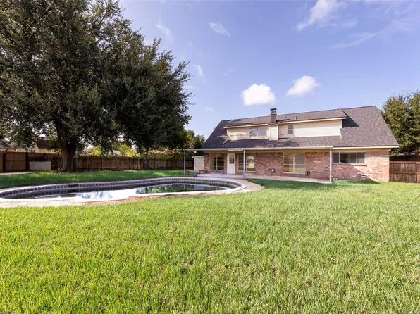 3911 Thistlewood Dr, Pasadena, TX 77504