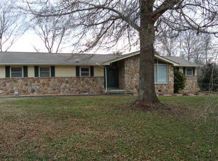 385 Lee Rd, Clinton, TN 37716