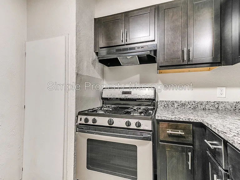 5832 NW 31st Ter #4 — Photo 4