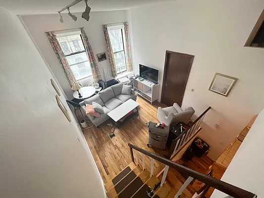 Rented by Guidance Realty Corp. | media 21