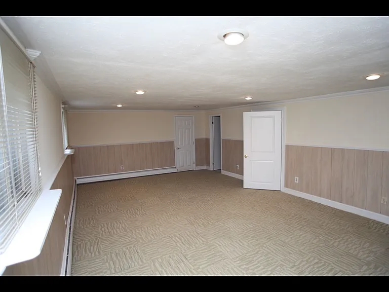 118 Swarthmore Ter — Photo 14