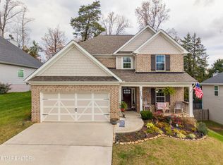 3325 Flagstaff Ln, Knoxville, TN 37931