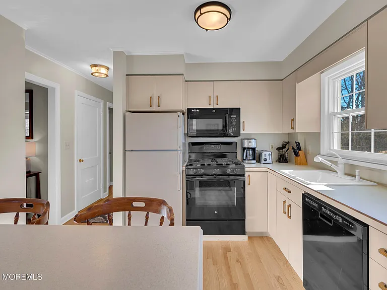 714 Philadelphia Blvd — Photo 15