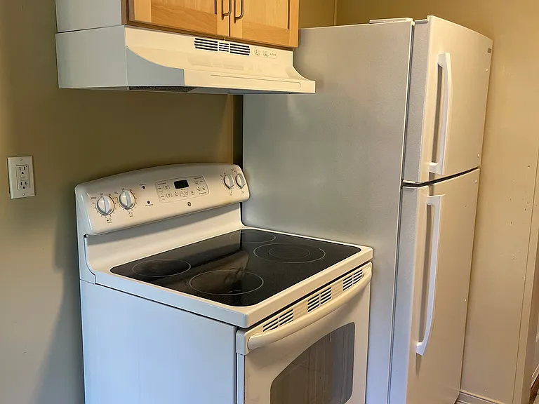 47 Portland St #2 — Photo 4