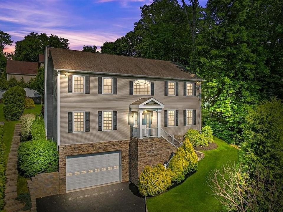 1st image of 405 Swanson Drive
