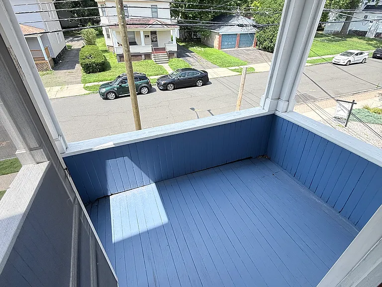 226 Whiting Ln #2 — Photo 14