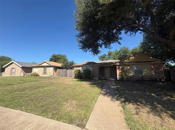 1487 Brook Meadow Cir, Lancaster, TX 75134