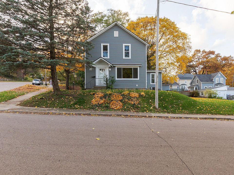 1st image of 106 Crescent Dr