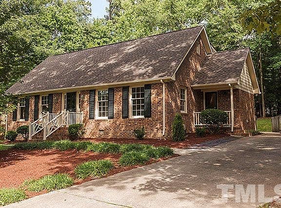2nd image of 15 Dalton Ct