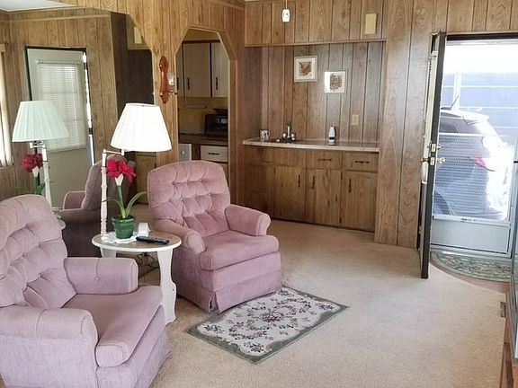 4th image of 3137 Depot Ave