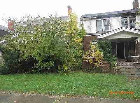 3815 Gladstone