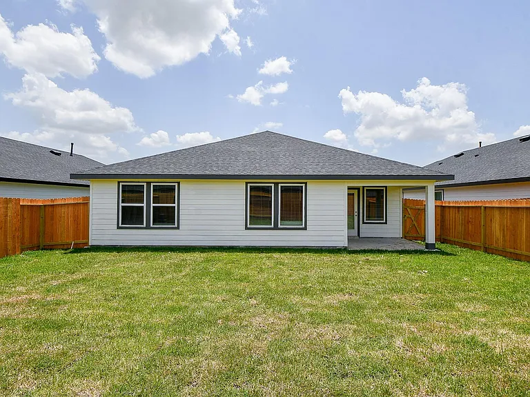 1115 Yaupon Dr — Photo 32