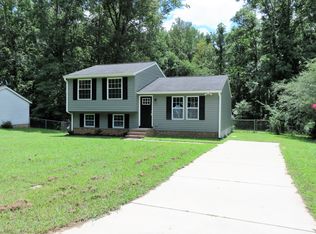 6107 Fringe Tree Dr, Charlotte, NC 28227