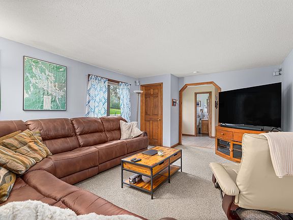5th image of 8 Sherwood Forest Drive