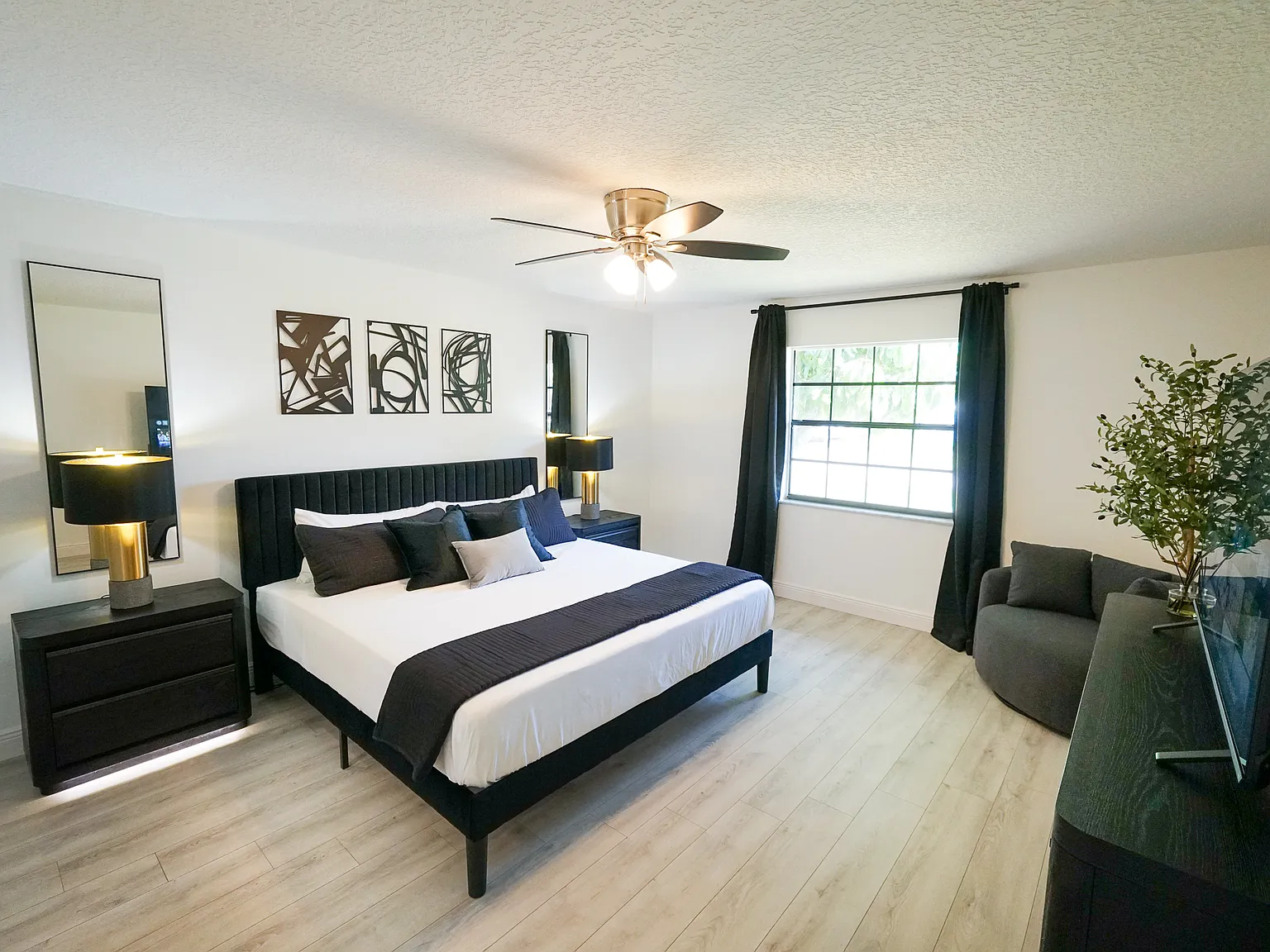 4 bed, $8,500 — Photo 3