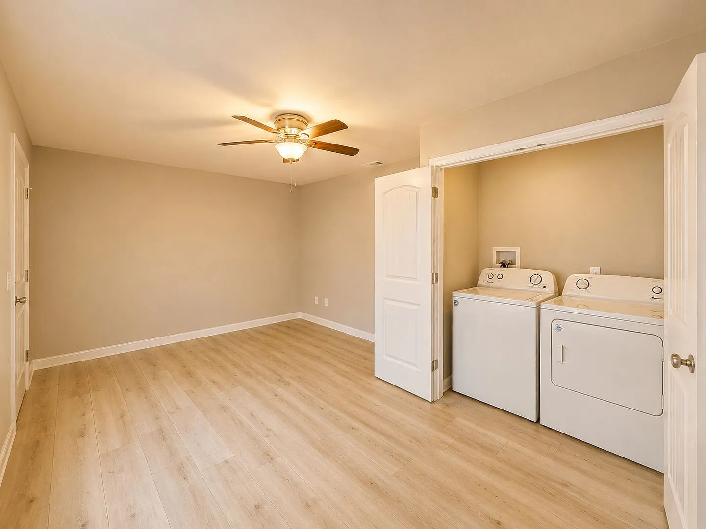 1 Bedroom/1 Bathroom Apartment in Downtown Batesville! — Photo 3