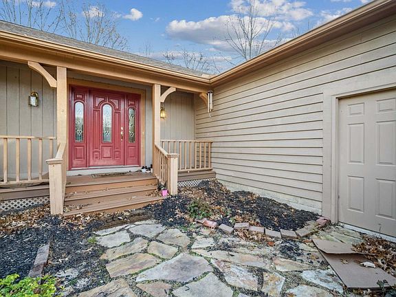 4th image of 6137 Sugar Maple Dr